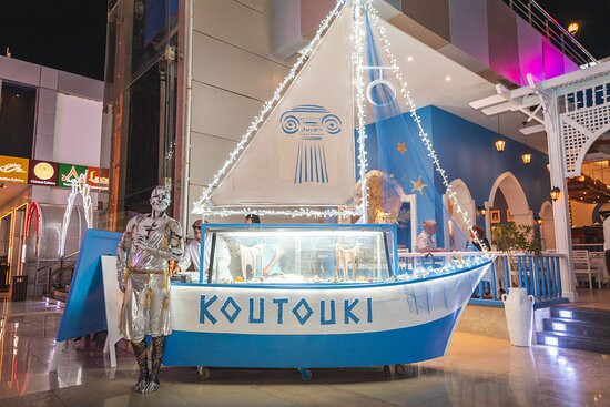 Cafes and Distinctive places on the sea