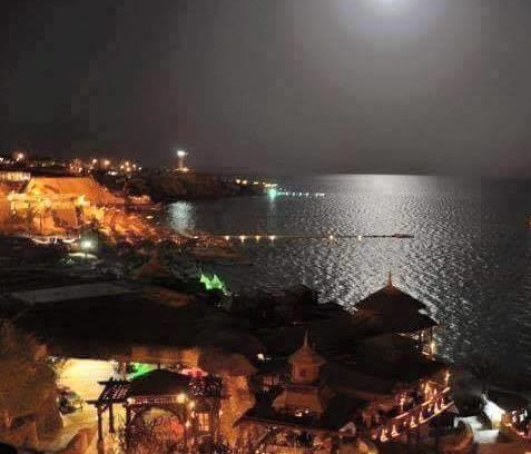 Cafes and Distinctive places on the sea